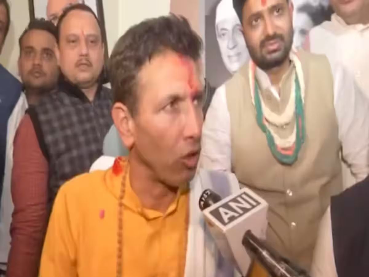 You are currently viewing महाकाल मंदिर में जीतू पटवारी की मौजूदगी के दौरान हंगामा