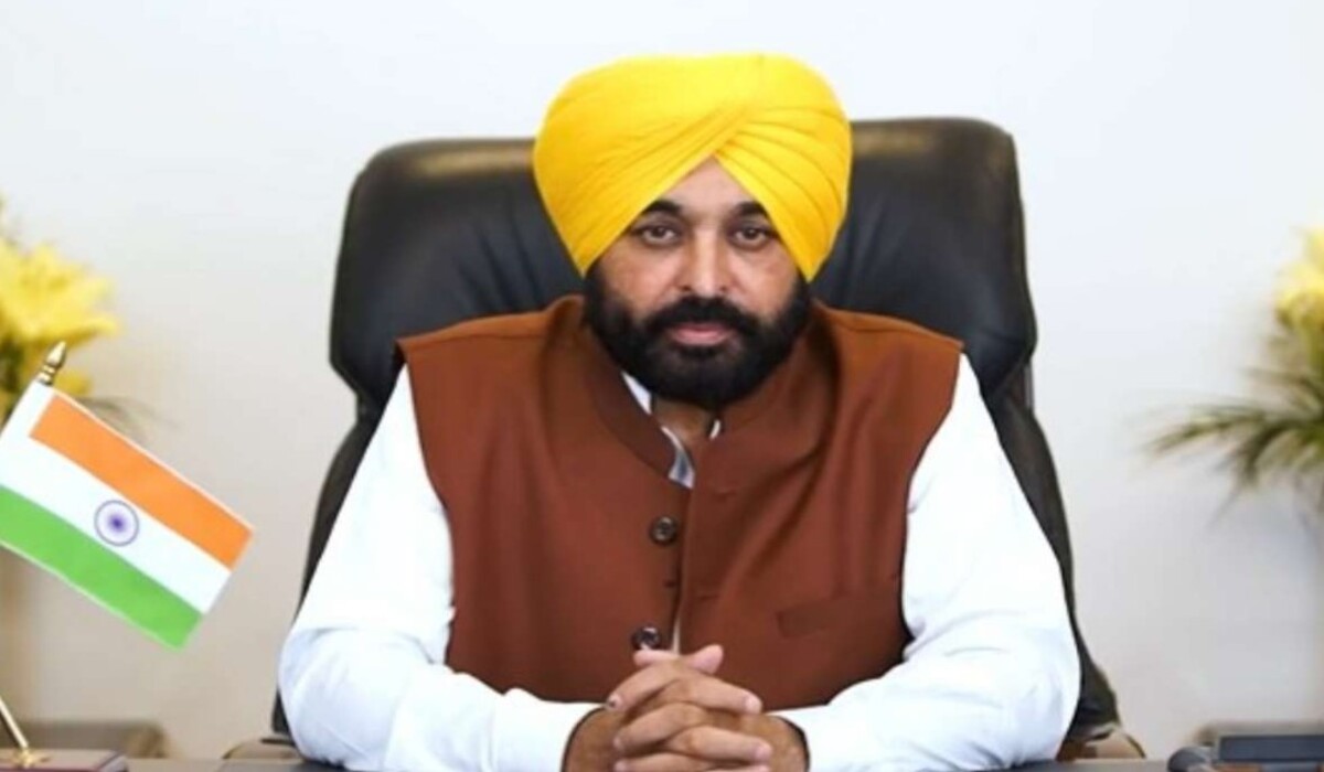 You are currently viewing AAP Punjab का बड़ा ऐलान, मंत्रियों और विधायकों के साथ Kejriwal के खिलाफ कल भूख हड़ताल पर बैठेंगे