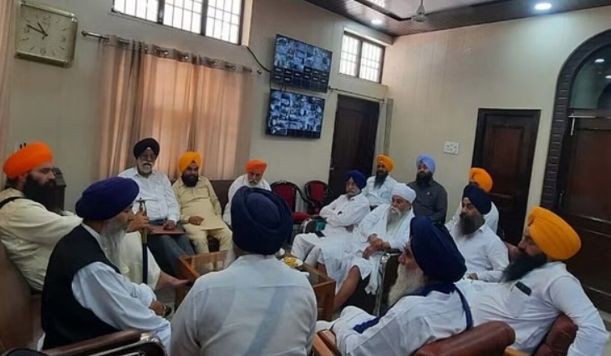 Read more about the article Haryana: Haryana Sikh Gurdwara प्रबंधन समिति गुरसिख छात्रों के शुल्क माफ करेगी, इन मुद्दों पर चर्चा हुई
