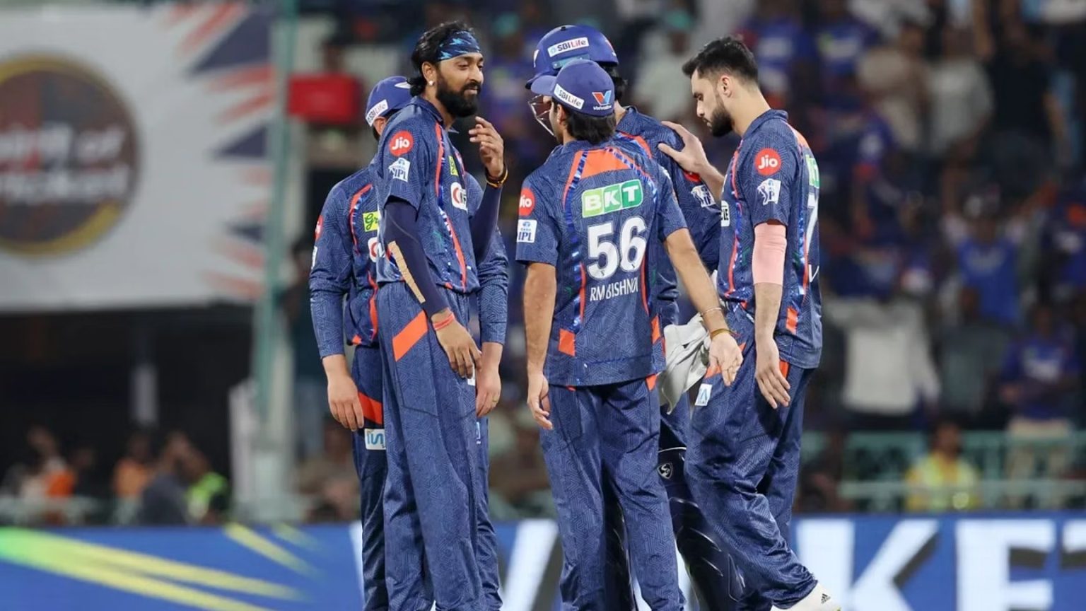 You are currently viewing आईपीएल के इतिहास में पहली बार लखनऊ ने गुजरात को दी शिकस्त, एक तरफा मुकाबले में 33 रन से हराया