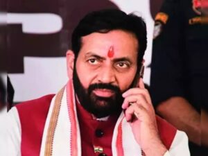 Read more about the article Haryana : ‘गुड मॉर्निंग’ की जगह अब ‘जय हिंद’ बोलेंगे स्कूली बच्चे, हरियाणा सरकार के इस फैसले का कथावाचक धीरेन्द्र शास्त्री ने की तारीफ़ ….