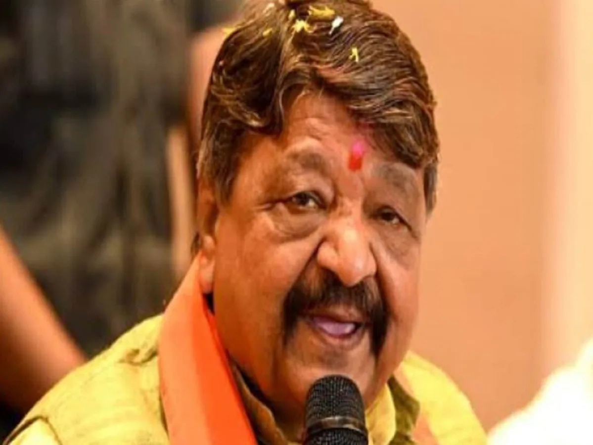 You are currently viewing मंत्री कैलाश विजयवर्गीय के बयान पर एमपी में सियासी घमासान, कांग्रेस बोली – विजयवर्गीय को सार्वजनिक तौर पर माफी मांगनी चाहिए ..