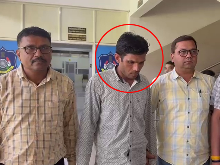 Read more about the article 10 साल से फरार आसाराम का कट्टर अनुयायी गिरफ्तार: नोएडा से पकड़ा गया मोस्ट वांटेड ताम्रध्वज, 6 राज्यों में था वांटेड; अब आसाराम-नारायण साईं के काले राज़ खोलने की उम्मीद