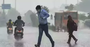 Read more about the article MP Weather Alert: लू, आंधी और बारिश के बीच फंसे जिले, मौसम विभाग ने जारी की चेतावनी; 29 अप्रैल से 1 मई तक होगी तेज़ बारिश