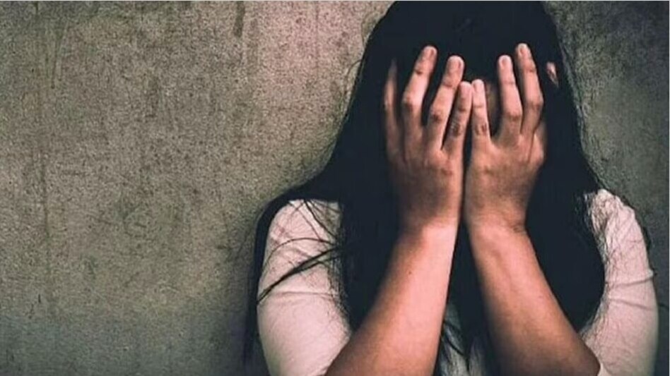 Read more about the article खंडवा में दरिंदगी की हदें पार: गैंगरेप के बाद महिला की दर्दनाक मौत, निजी अंगों में गहरे जख्म; दो आरोपी हिरासत में!