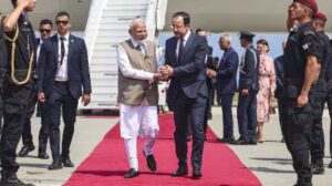 Read more about the article PM मोदी का साइप्रस दौरा: राष्ट्रपति निकोस क्रिस्टोडौलिडेस ने PM को Cyprus के सर्वोच्च सम्मान से नवाज़ा, दोनों के बीच अहम मुद्दों पर भी हुई चर्चा!