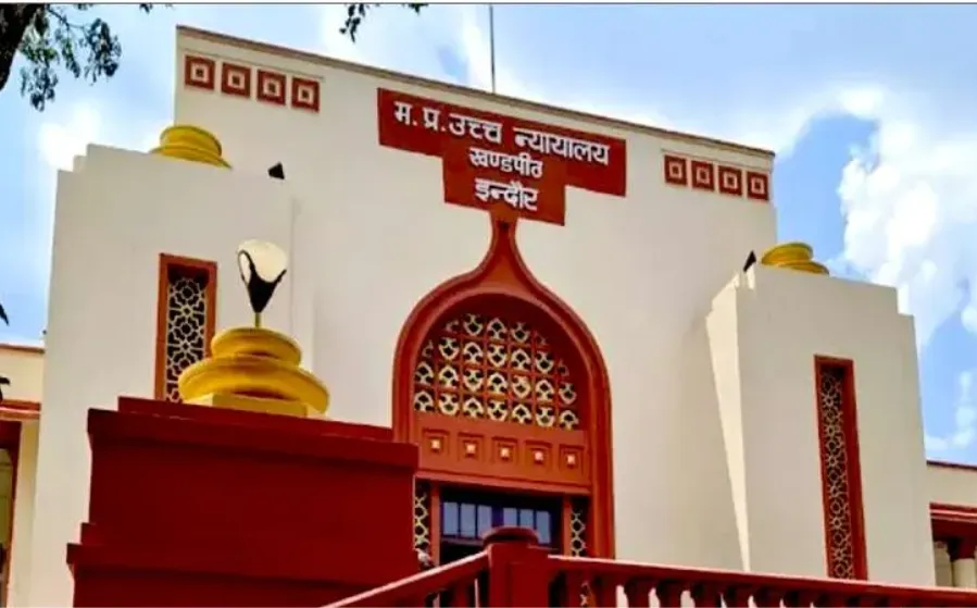 Read more about the article NEET-UG विवाद: इंदौर-उज्जैन के 2000 से अधिक छात्रों का भविष्य दांव पर, हाईकोर्ट की सुनवाई आज!