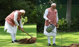 Read more about the article विश्व पर्यावरण दिवस पर पीएम मोदी ने लगाया ‘सिंदूर का पौधा’, वीरांगनाओं की वीरता और ऑपरेशन सिंदूर को किया नमन; पर्यावरण दिवस पर नारीशक्ति को भी दी अनोखी श्रद्धांजलि!