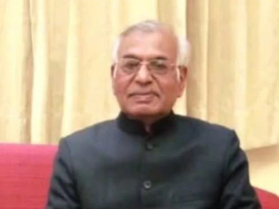 You are currently viewing मप्र हाईकोर्ट के रिटायर्ड जस्टिस शम्भू सिंह का 85 साल की उम्र में निधन, पैतृक गांव ढाबला में ली अंतिम सांस; न्यायपालिका और राजनीति में थी मजबूत पहचान