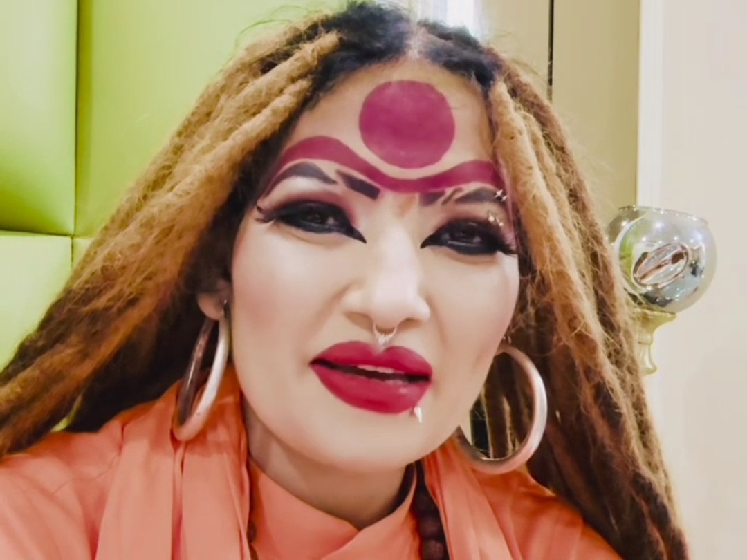 Read more about the article छिंदवाड़ा भजन संध्या में शहनाज अख्तर ने उठाया गंभीर मुद्दा, हिंदू बेटियों को ‘लव जिहाद’ से बचाने की अपील; कहा—हिंदू संस्कृति और बेटियों की सुरक्षा सर्वोपरि!