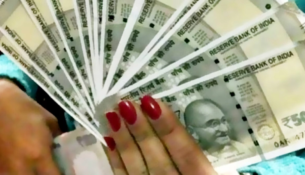 Read more about the article Ladli Behna Yojana 36th Kist: लाड़ली बहनों के खाते में इस दिन आ सकते है पैसे, 36वीं किस्त पर बड़ा अपडेट