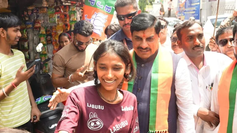 ‘देश के विकास में बंगाल क्यों पीछे रहे’, CM मोहन यादव ने कोलकाता में किया प्रचार, बोले- जनता जंगलराज से मुक्ति चाहती है