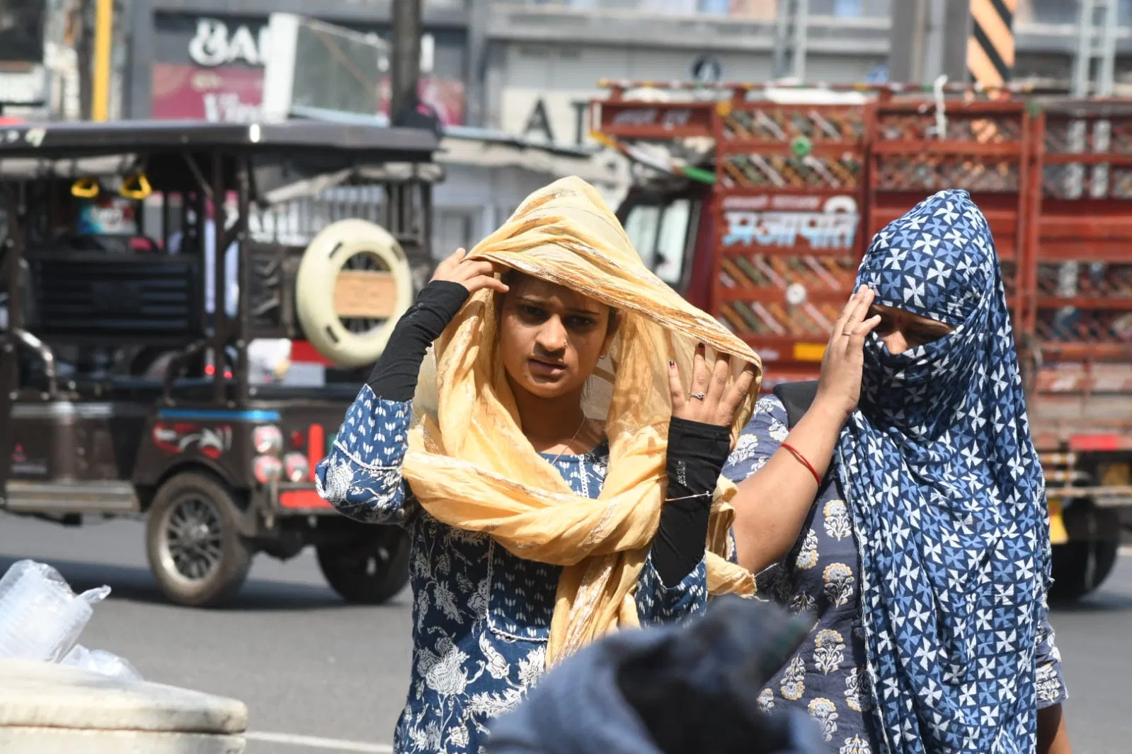 MP में भीषण गर्मी का प्रहार: जबलपुर में 3 साल का रिकॉर्ड टूटा, नौगांव 44.3°C के साथ सबसे गर्म