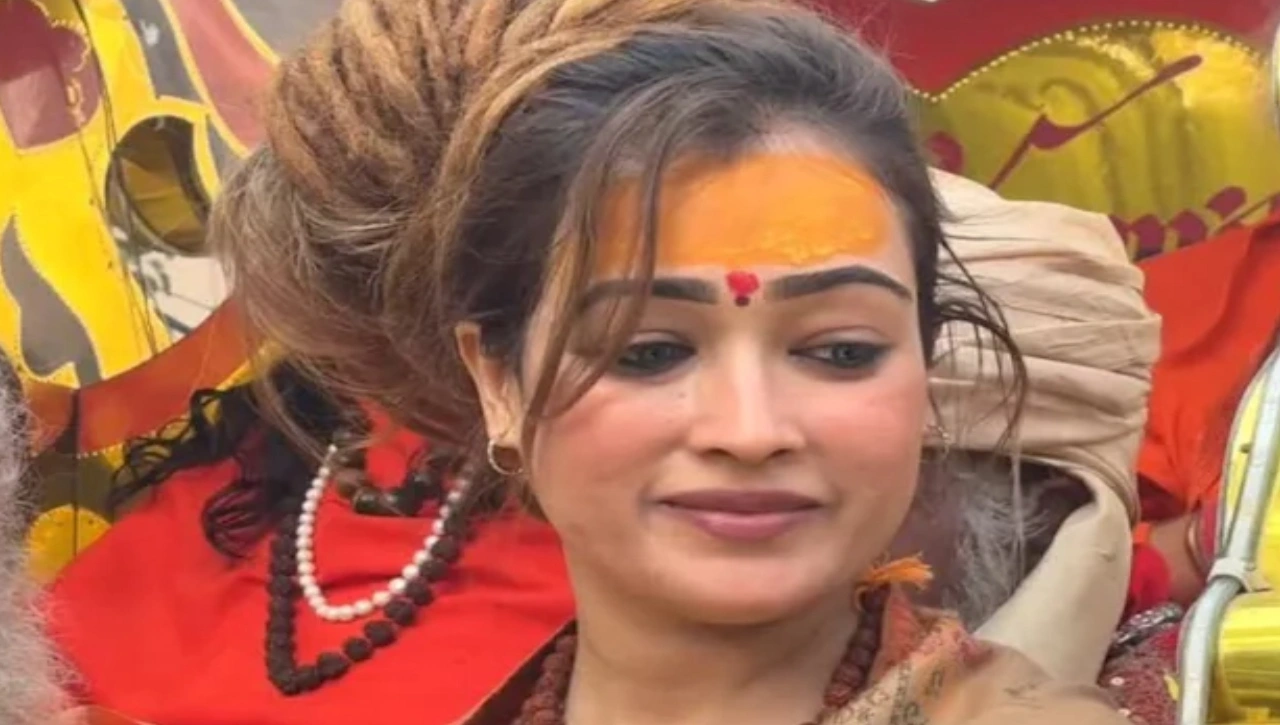 ‘मुझे नचनिया-कुदनिया कहा जा रहा…’, संन्यास पर सवाल उठाने वालों पर भड़कीं हर्षानंद गिरी