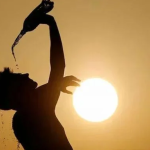 अप्रैल के आखिरी दिनों में गर्मी का ‘डबल अटैक’—दिन में लू, रात में भी नहीं मिल रही राहत; पारा सामान्य से 4.2°C तक ऊपर