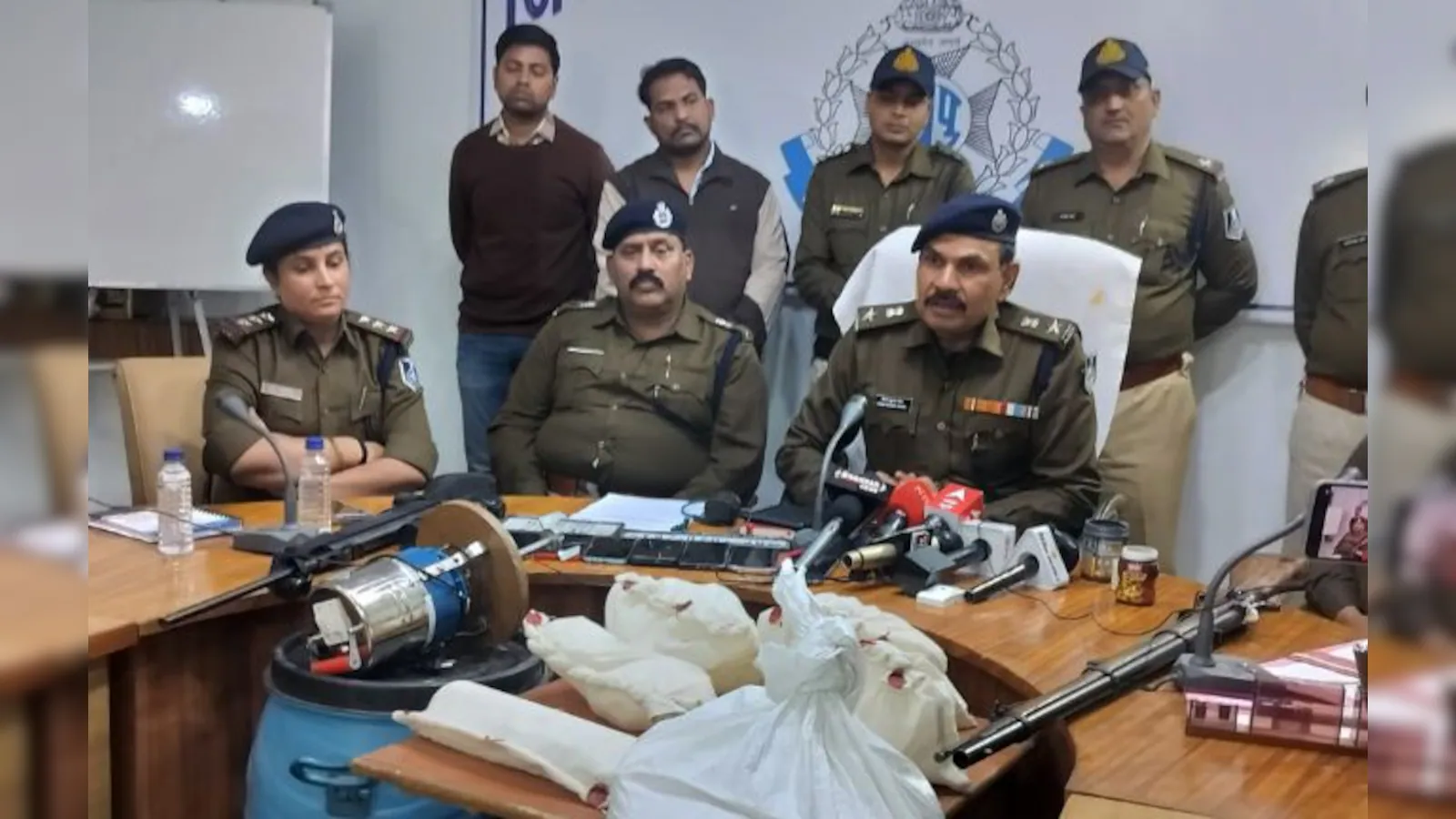 Read more about the article राजस्थान में एमपी पुलिस की NDPS कार्रवाई पर सवाल, दो टीआई समेत 100 लोगों पर FIR दर्ज