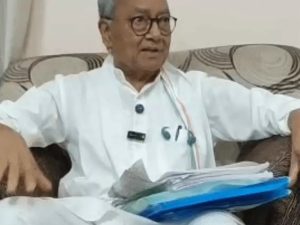 Read more about the article उज्जैन पहुंचे दिग्विजय सिंह, राम मंदिर ट्रस्ट पर साधा निशाना: चंपत राय के खिलाफ कार्रवाई की मांग, कांग्रेस चलाएगी जनजागरण अभियान