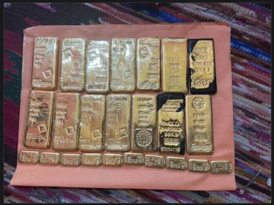 बीरभूम में 49 करोड़ की बरामदगी: पूर्व बस चालक के घर से ₹28 करोड़ नकद और 15 किलो सोना जब्त, अवैध नेटवर्क की जांच तेज