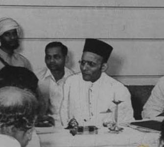 सावरकर मानहानि केस: पड़पोते सात्यकि का दावा- अंग्रेजों से समझौता करते तो सावरकर बन सकते थे प्रधानमंत्री, नेहरू पर भी लगाए आरोप