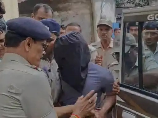 बर्धमान से संदिग्ध जैश आतंकी गिरफ्तार, बंगाल STF को मोबाइल और दस्तावेजों से मिले अहम सुराग