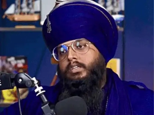 You are currently viewing इंसाफ न मिलने से नाराज निहंग जसदीप सिंह ने दी आत्महत्या की चेतावनी, परिवार से मारपीट का लगाया आरोप