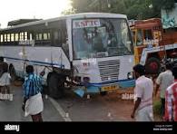 मिनीबस और ट्रक की भीषण भिड़ंत, 7 लोगों की मौत; कई घायल