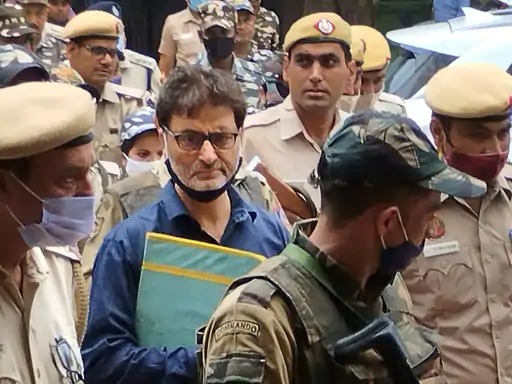 सरला भट हत्याकांड में यासीन मलिक का हलफनामा: केस लड़ने से इनकार, अदालत से मांगी मौत की सजा