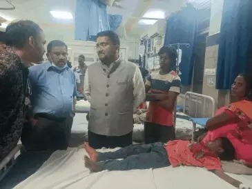 एंटी-मलेरिया दवा लेने के बाद 52 लोग बीमार, 7 साल की बच्ची की मौत: गांव में मेडिकल टीमें तैनात
